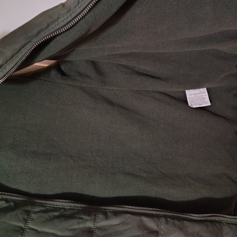 Old Navy Dark Green Puffer Vest - Picture 5 of 6